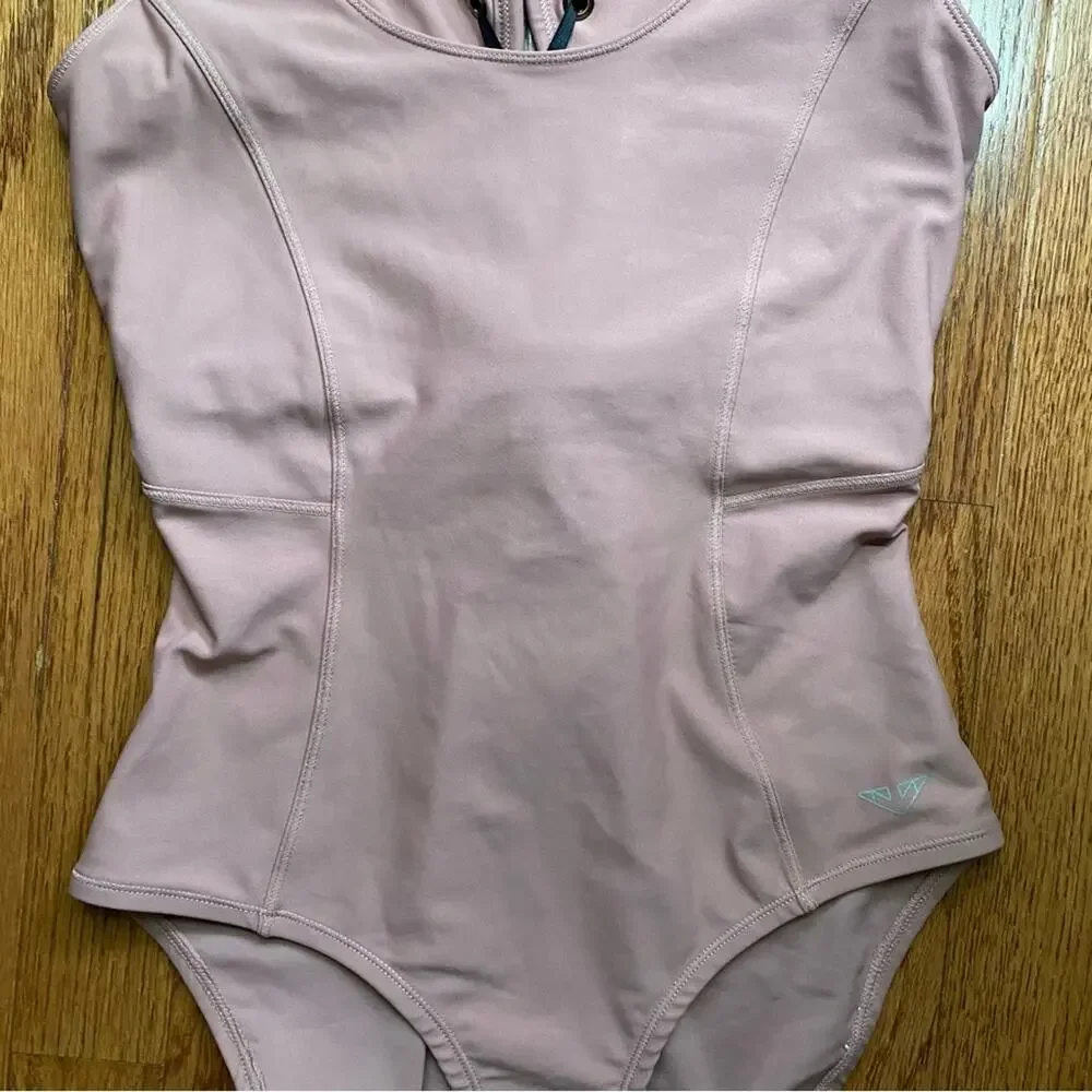 Industry $120 One Piece Lace Up Pink Womens Swimsuit IWO417 sz Small EUC